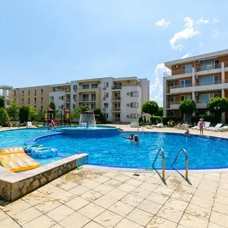 Holiday Fort Noks דירה